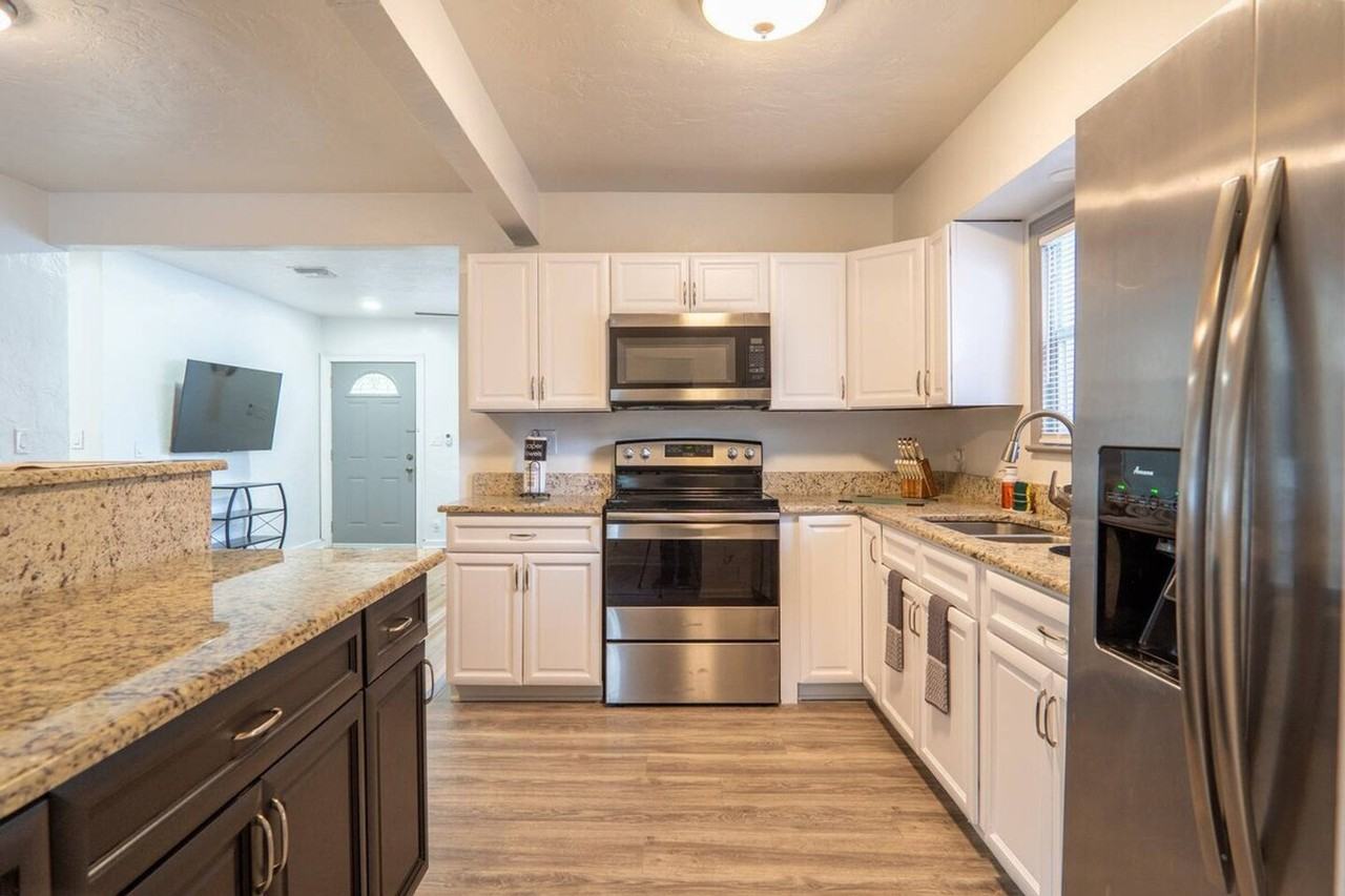 2317 E Crystal Lake Ave #1094222P - Photo 7 of 28