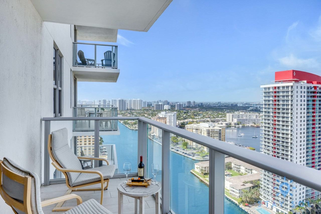 4112 Jimmy Buffett Memorial Highway - Photo 2 of 42