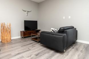 11303 105 Ave Nw - Photo 1 of 1