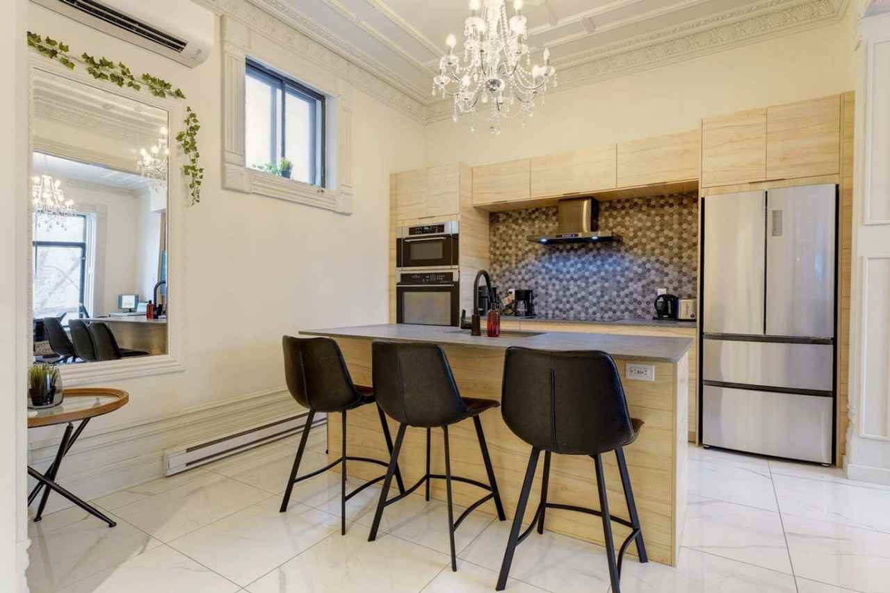 3831 Rue Saint-Denis #1234644P - Photo 4 of 16