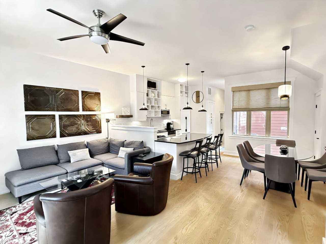 1408 Pleasant St #1238429P - Photo 5 of 50