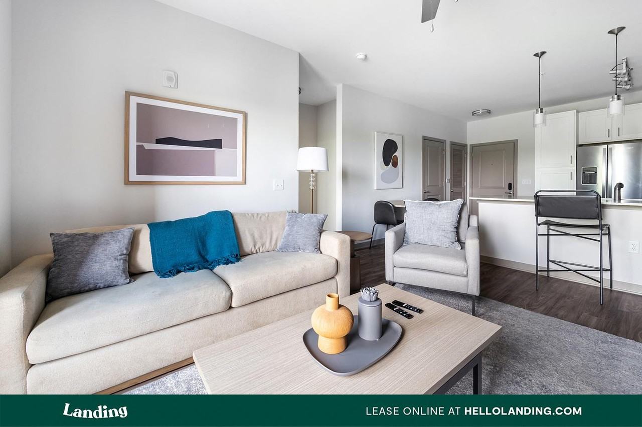 151 E Blount Ave - Photo 4 of 50