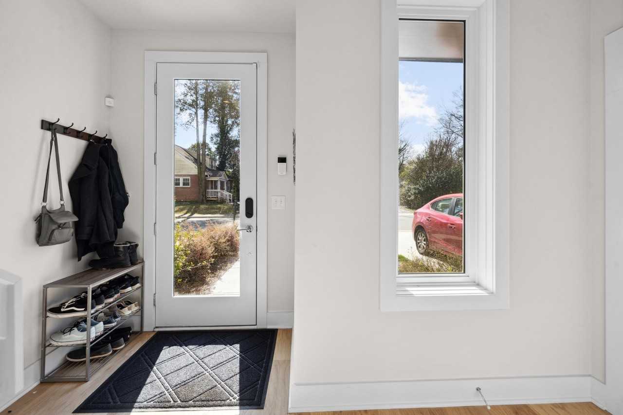 1553 Pinecrest Ave #1 - Photo 7 of 50