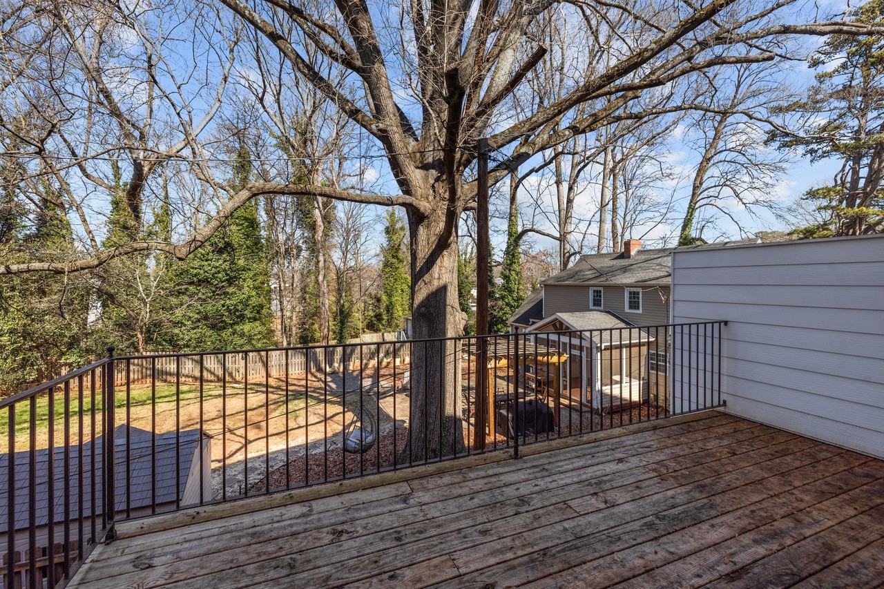 1553 Pinecrest Ave #1 - Photo 6 of 43