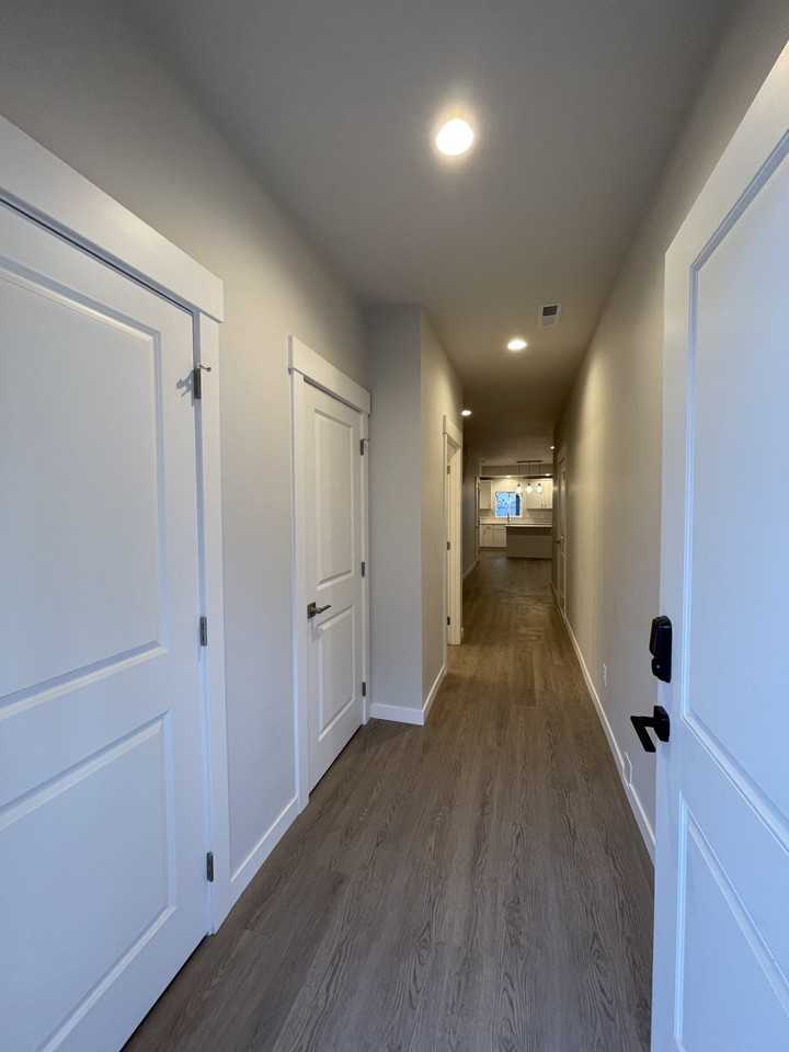 1030 finch ln #B4 - Photo 2 of 40