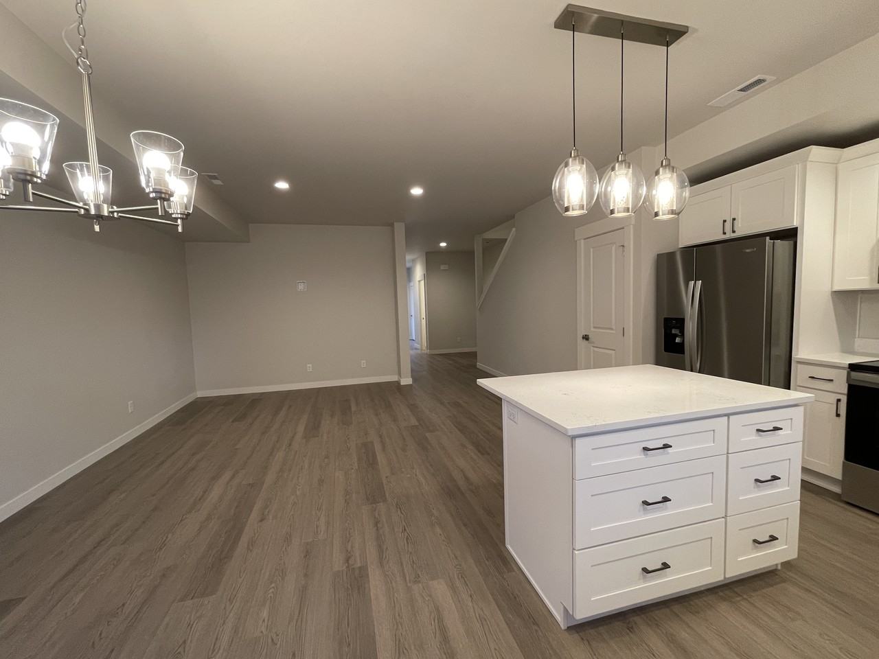 1030 finch ln #B4 - Photo 5 of 40