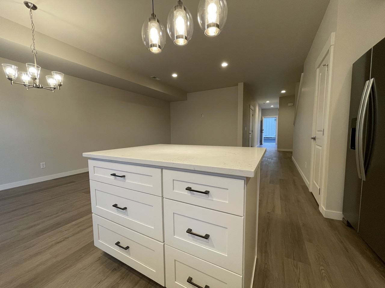 1030 finch ln #B4 - Photo 6 of 40