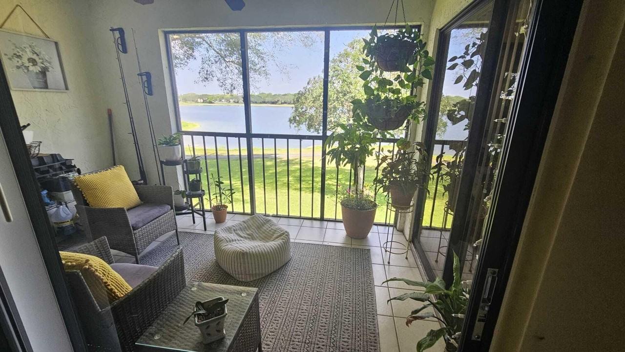 2850 Palmwood Terrace - Photo 3 of 7