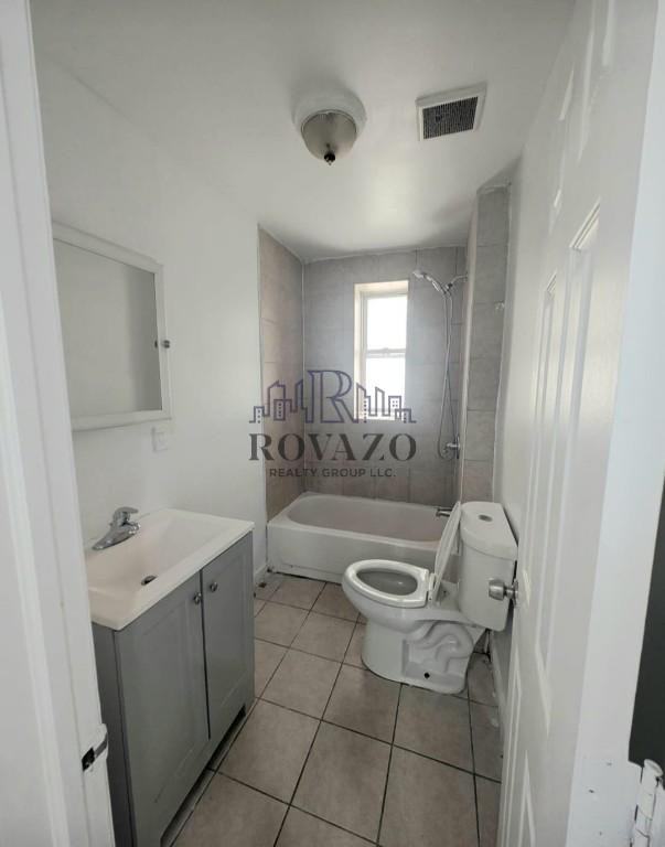 81 Peabody Place #1 - Photo 3 of 8