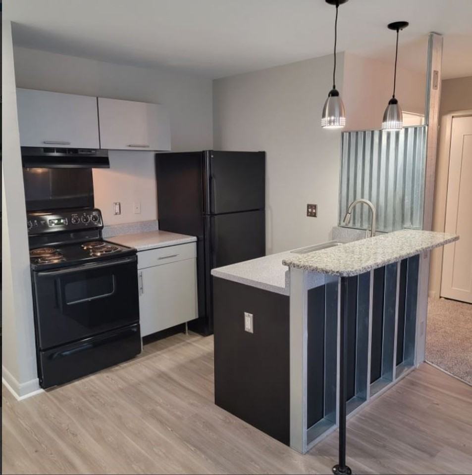 Center Street Place - Photo 3 of 27