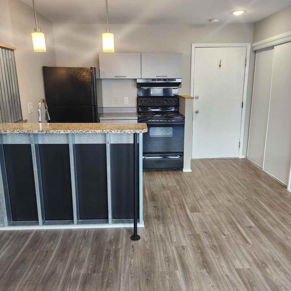 Center Street Place - Photo 4 of 27