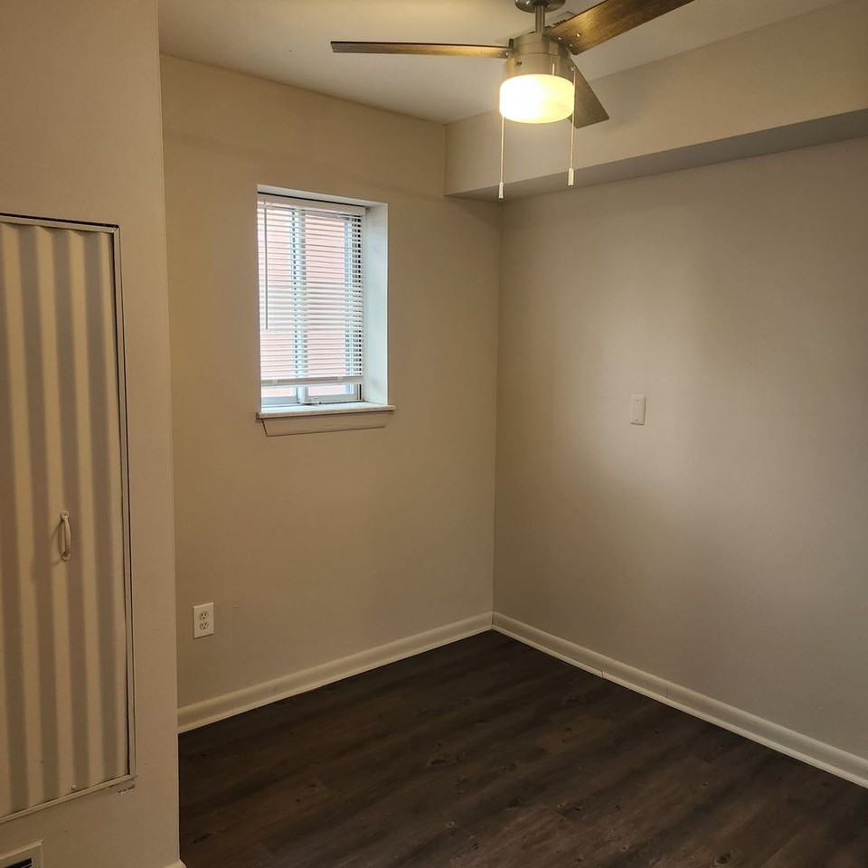 Center Street Place - Photo 7 of 27