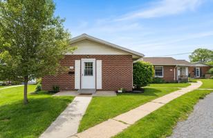 featured image of 6 Terrace Dr