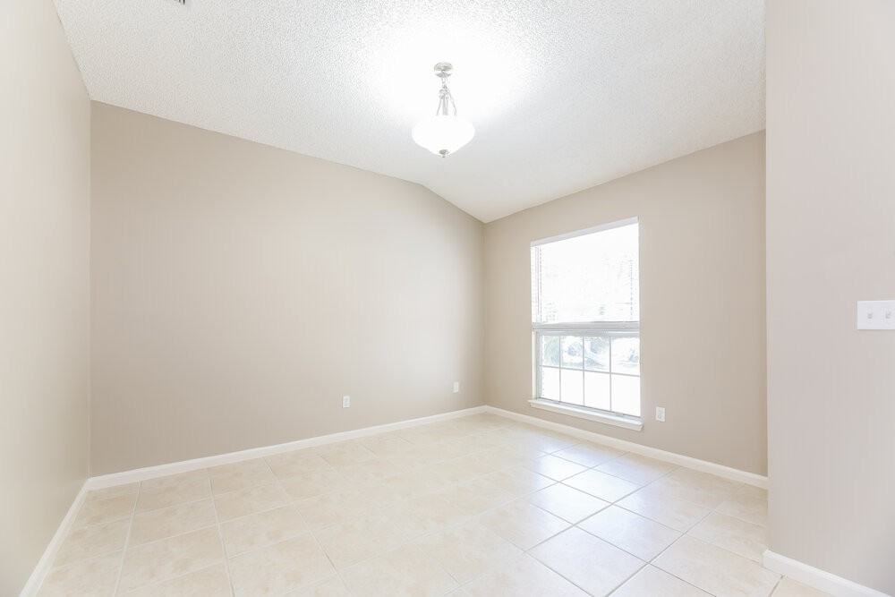 3815 Purcellville Ct - Photo 6 of 16