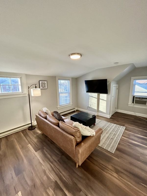 4880 N Mohawk Ave - Photo 3 of 11