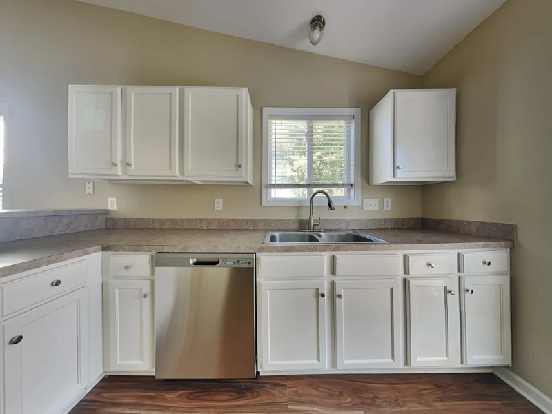 1741 Beachwood Rd - Photo 3 of 14