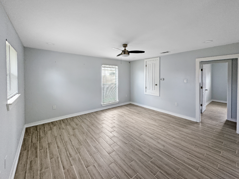 31 Helis Dr - Photo 2 of 5