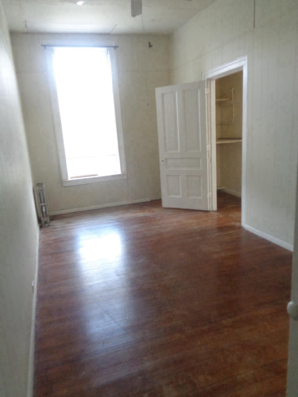 12 N Huron St #1 - Photo 7 of 10