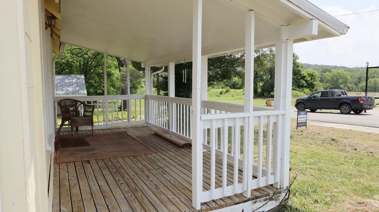 191 Tunnel Hill Main St - Photo 3 of 22