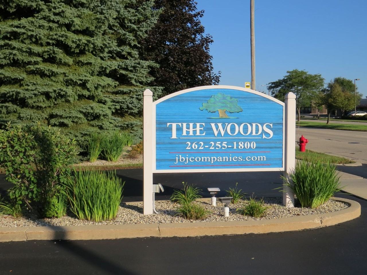The Woods Apartments - Photo 3 of 4