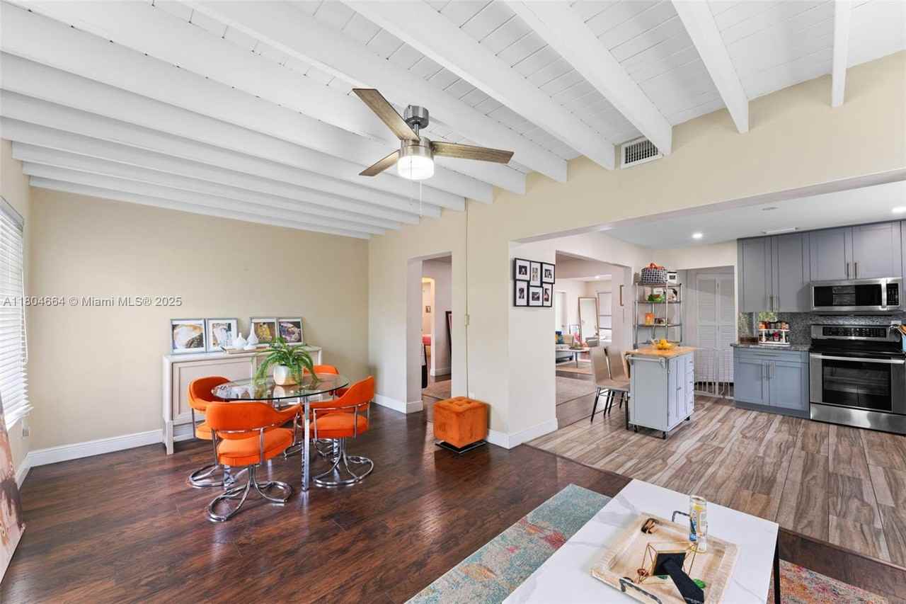 2311 Sw 2nd St #NA - Photo 4 of 19