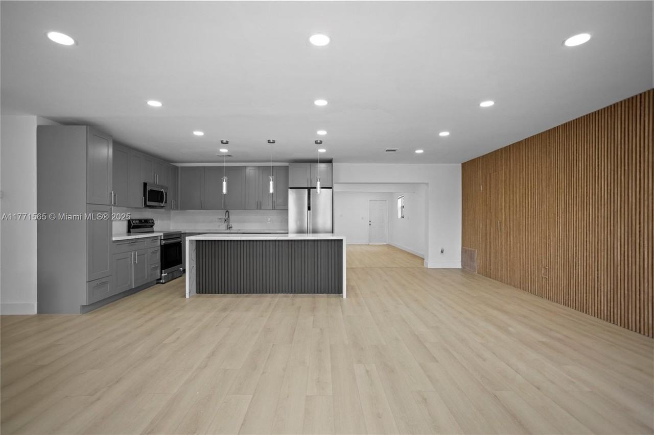 2560 Northwest 122nd Street #NA