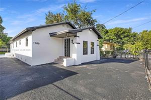 featured image of 1786 Northwest 15th Street #NA