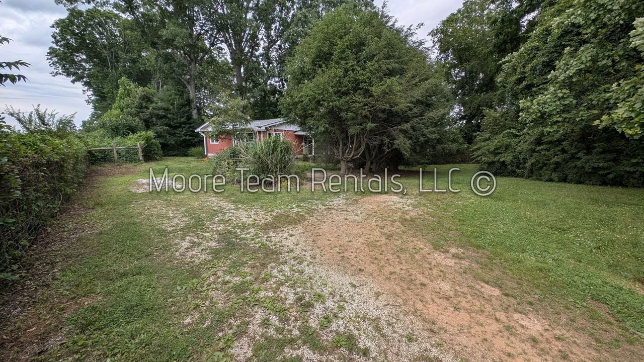 120 Dawley Dr - Photo 2 of 11