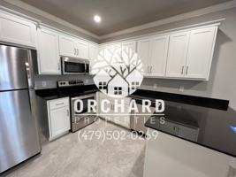 featured image of 1901 E Brookview Cir