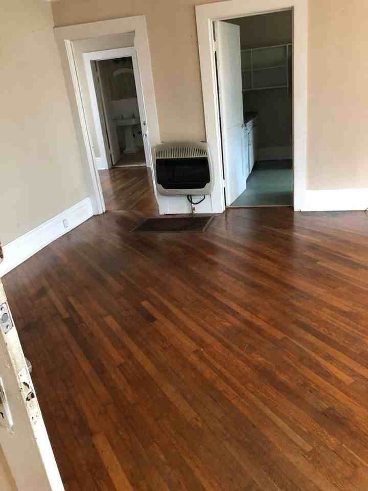1819 Cedardale Ave - Photo 3 of 7