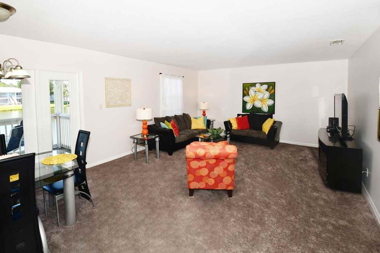 204 Pompano Drive Southeast - Photo 4 of 50