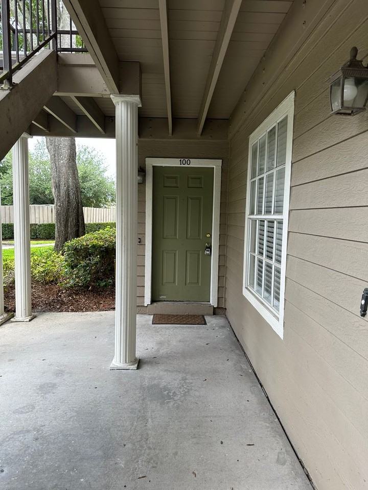 112 Reserve Cir #100 - Photo 2 of 14