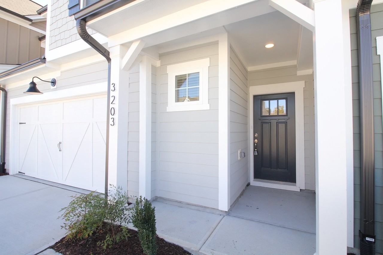 3203 Retama Run - Photo 3 of 37