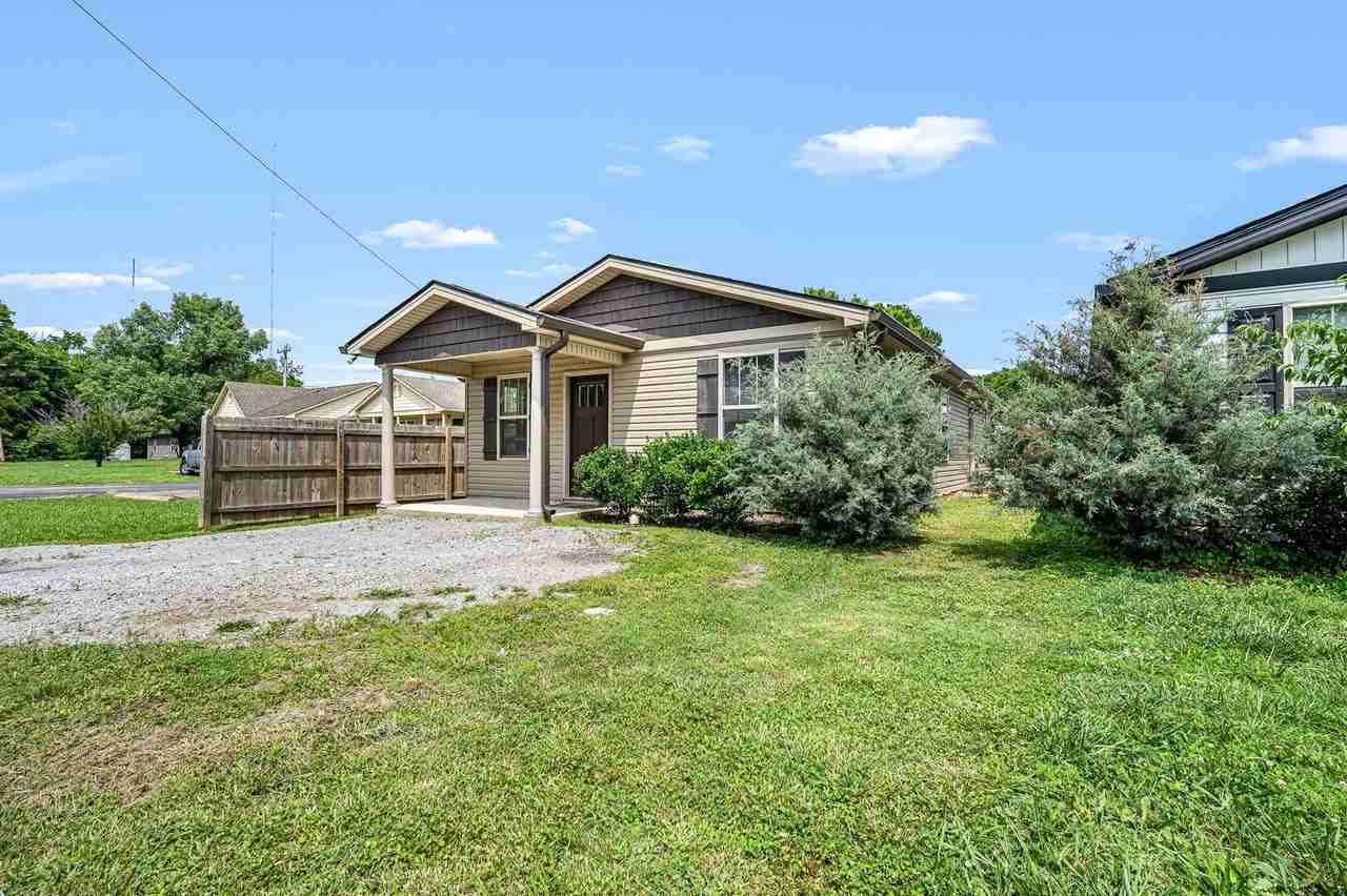 41 Joseph St - Photo 3 of 33