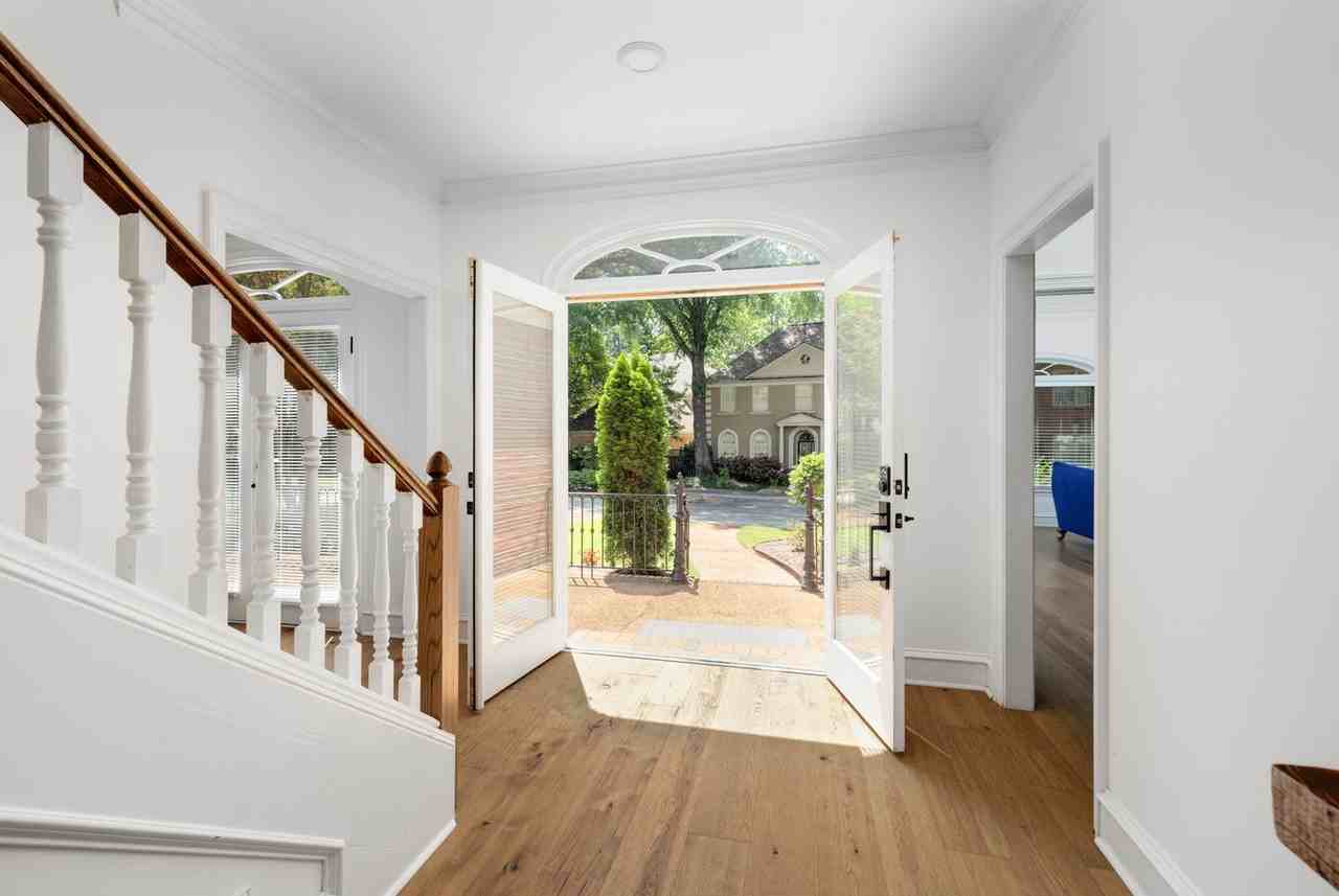 3314 Gallery Dr - Photo 2 of 16
