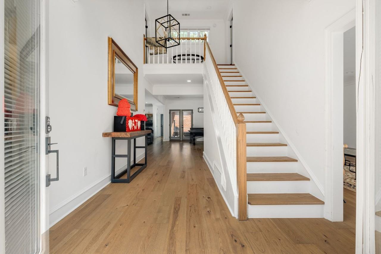 3314 Gallery Dr - Photo 3 of 16