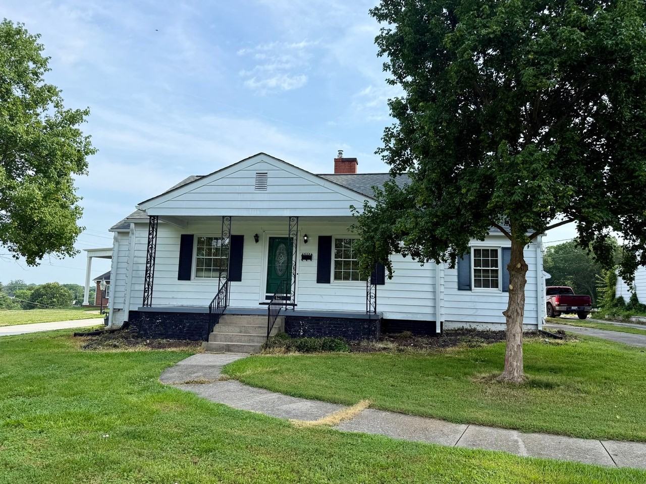 429 Banks Street - Photo 3 of 37