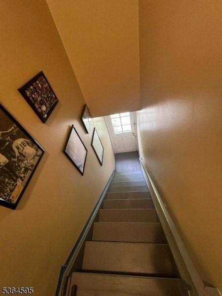 132B Boyden Ave - Photo 6 of 12