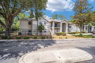 3705 Sw 27th St #221 - Photo 1 of 1