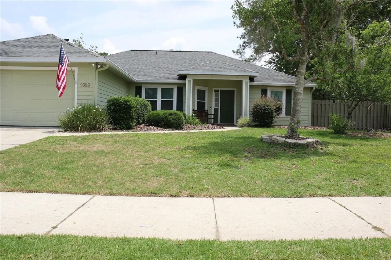 1035 Nw 89th Dr - Photo 2 of 31