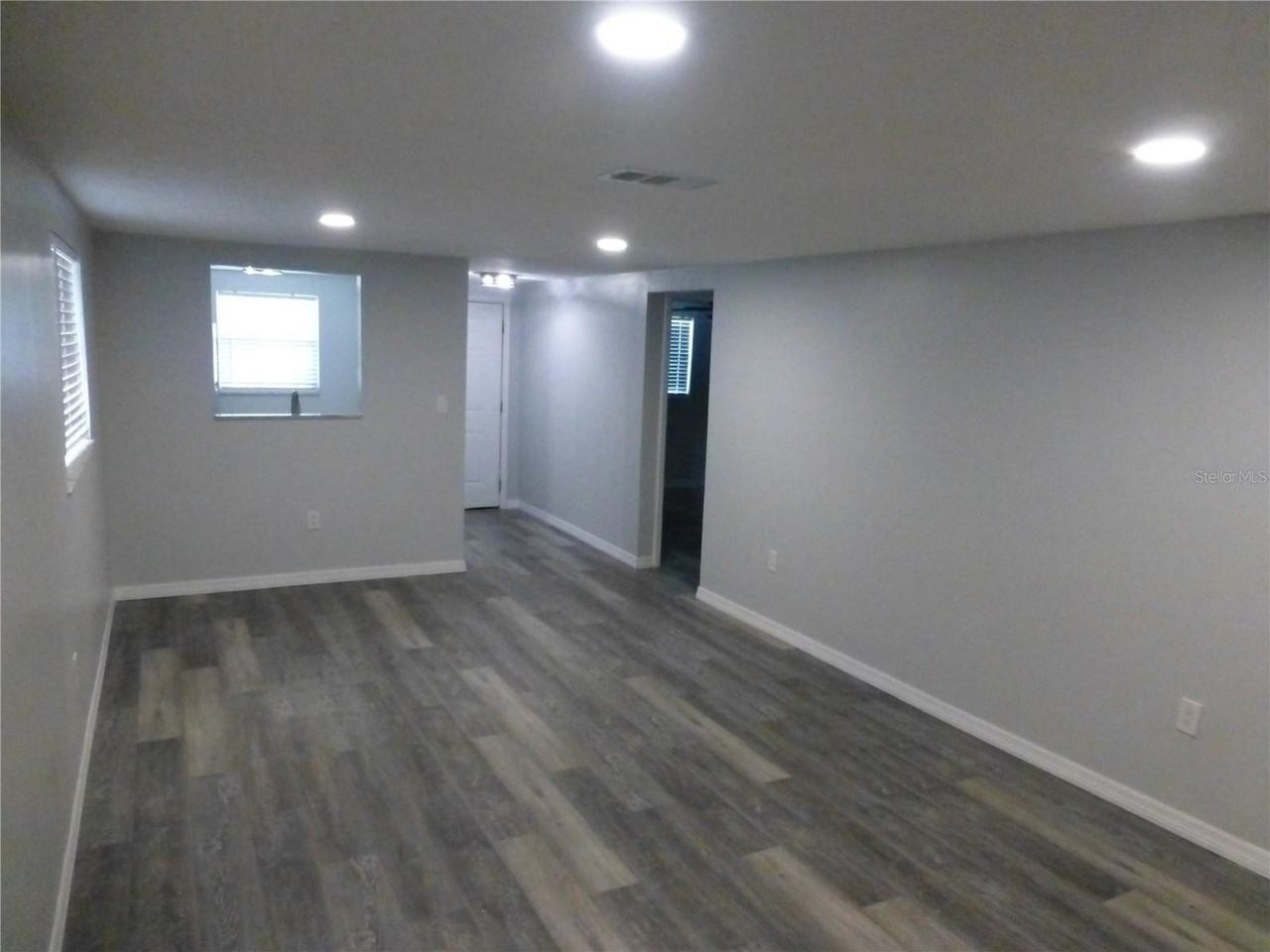 5420 Reef Dr - Photo 7 of 14