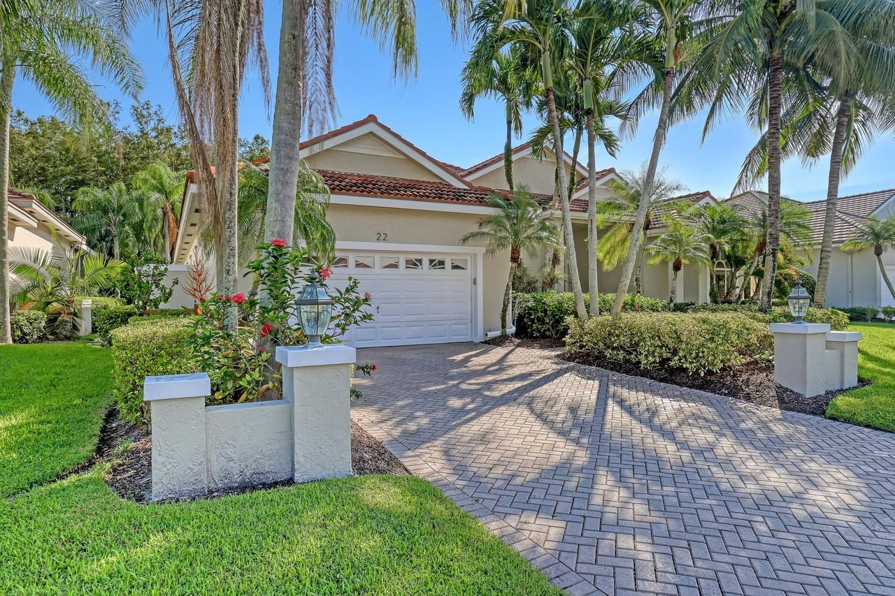 22 Windward Isle - Photo 4 of 50