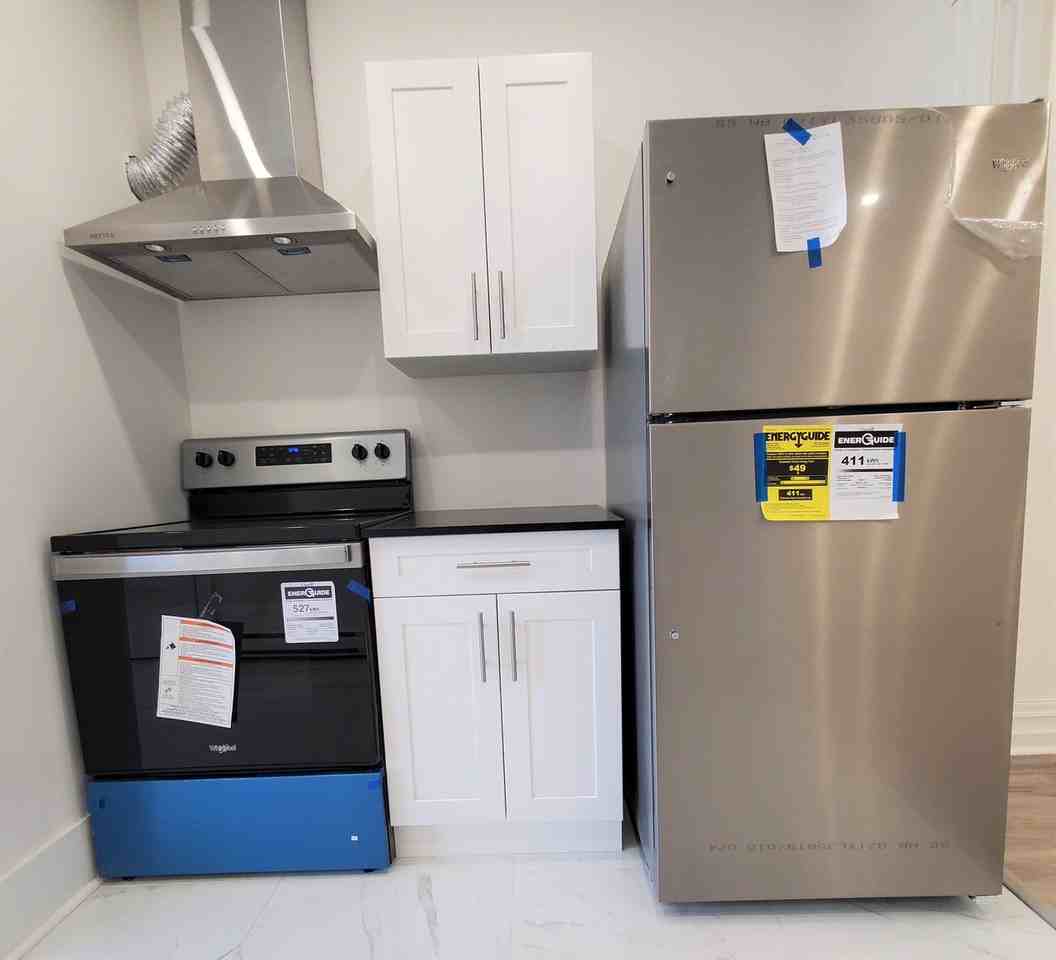 1855A Rue de Champlain - Photo 2 of 10