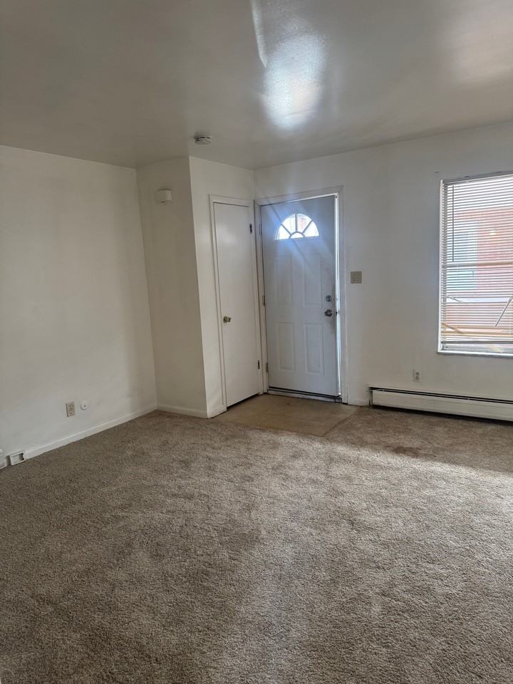 10311 Cadieux Rd ##6a - Photo 2 of 9