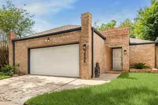 7806 Rollingbrook Dr - Photo 1 of 1