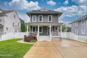 featured image of 202 Liberty St