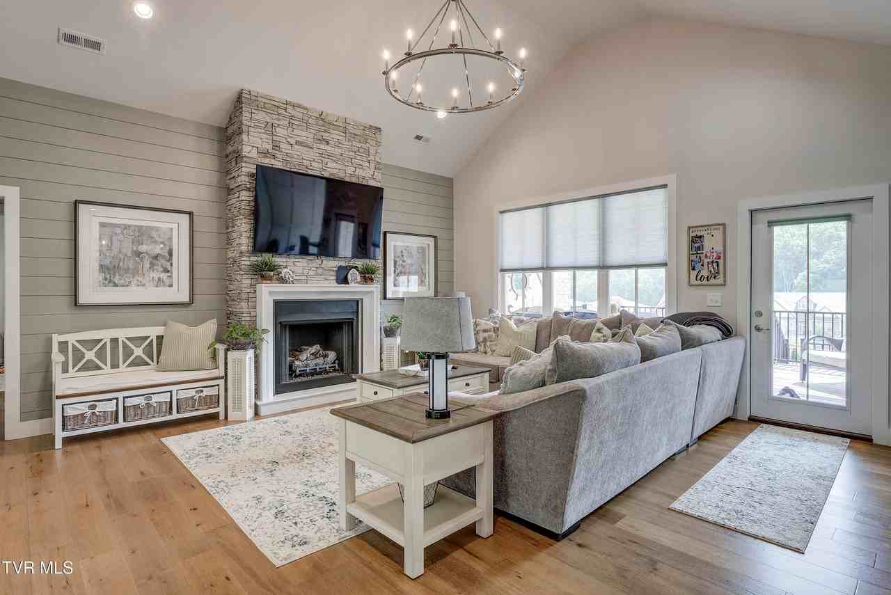 1299 Brumit Flds - Photo 7 of 50