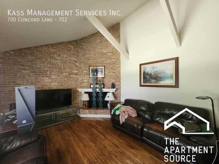 700 Concord Ln #712 - Photo 3 of 11