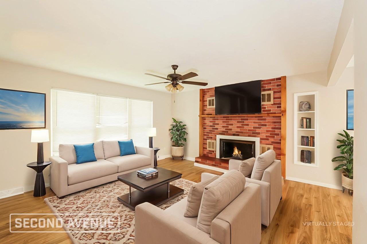 1816 Se 2nd St - Photo 3 of 28