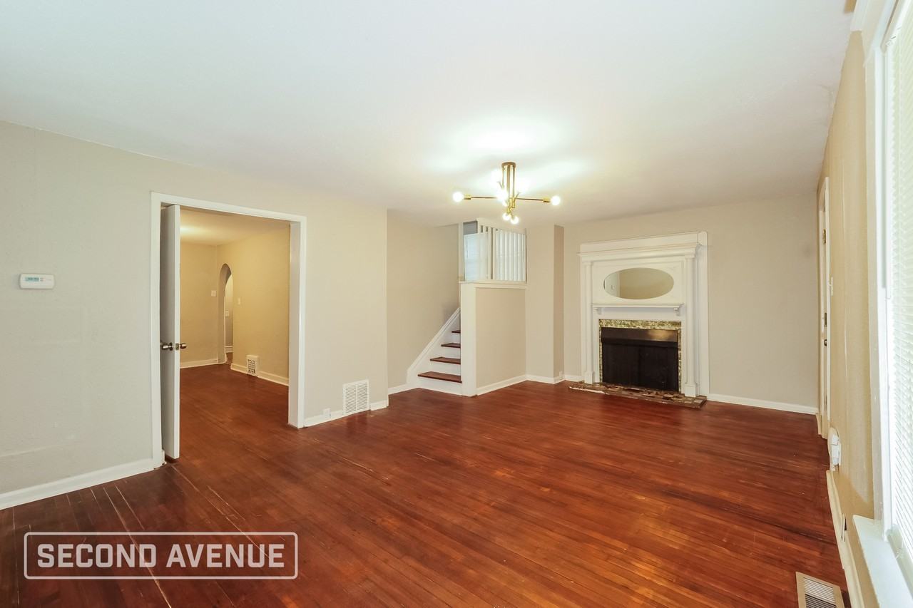 1905 Kensington Ave - Photo 4 of 22